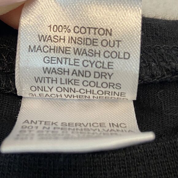 Pirate Pajama Set‎ Size 7 Red Black Skull Crossbones Long Sleeve Pants - Picture 5 of 5